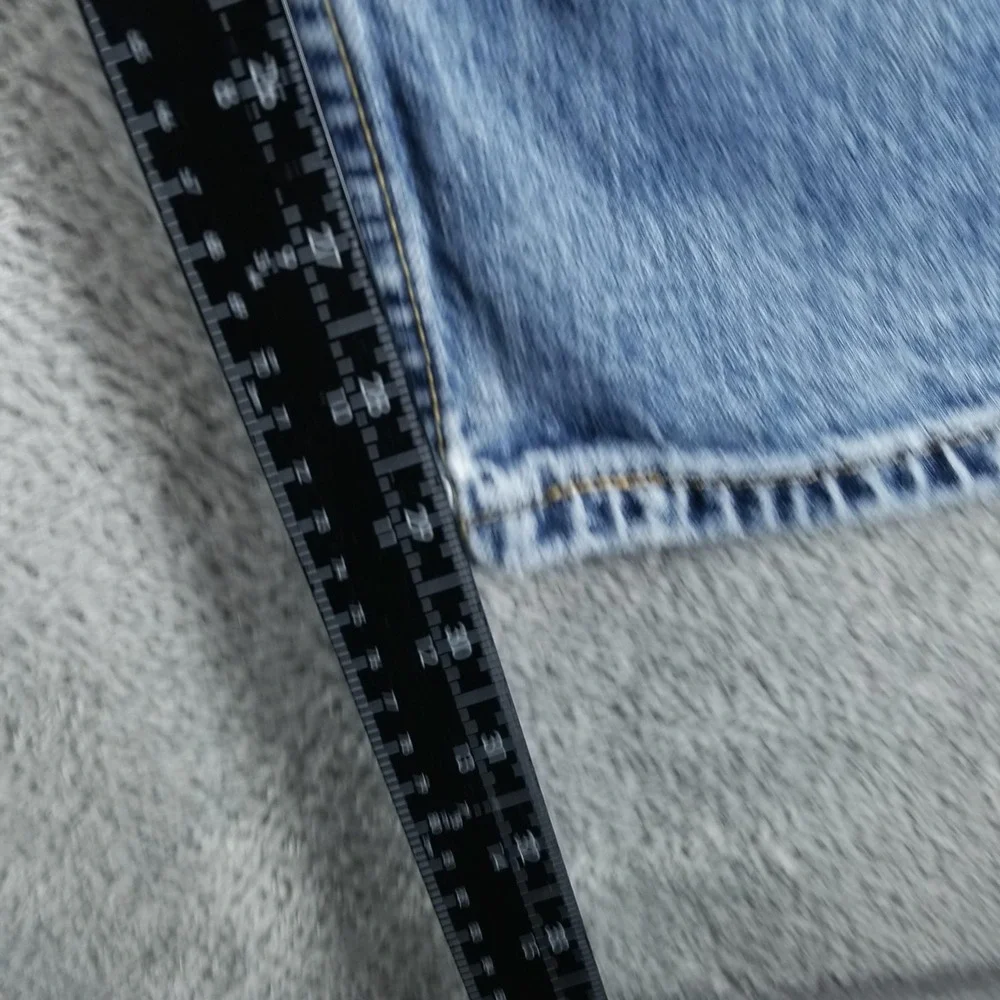 Levis before purchasing